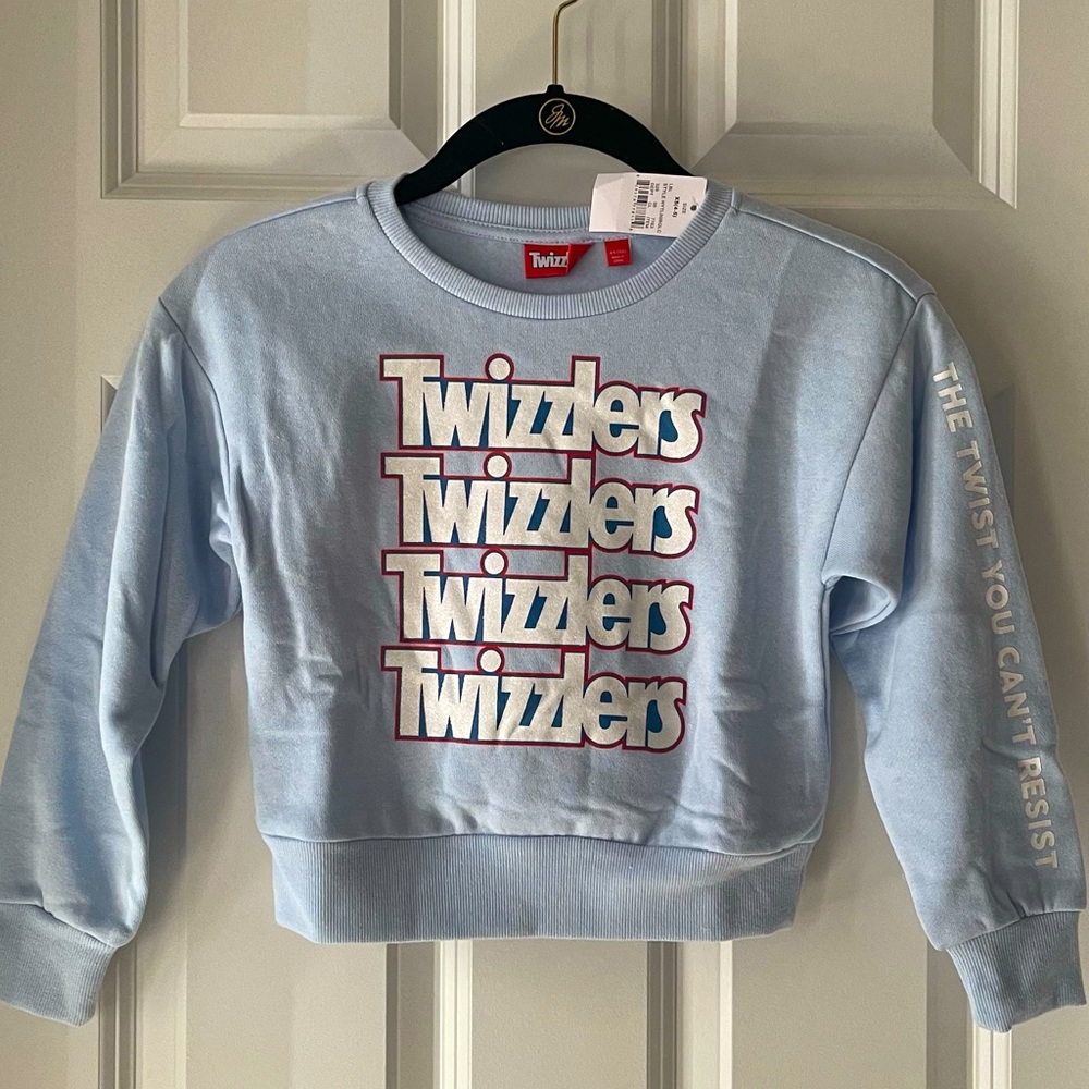NEW Girls’ Blue Twizzlers Sweatshirt, XS (4/5)